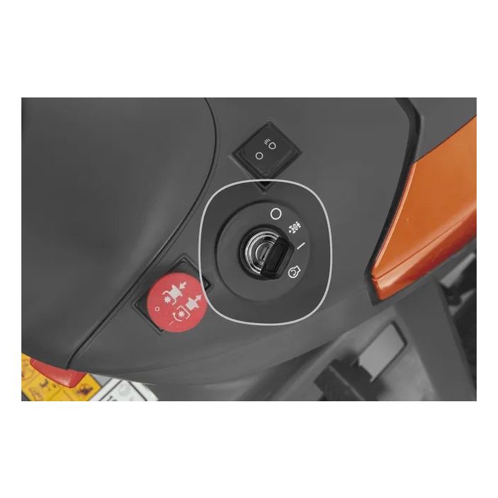 Husqvarna TC 112 Traktorek ogrodowy spalinowy z koszem