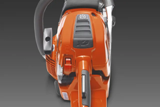 Husqvarna 545 Mark II Pilarka spalinowa łańcuchowa 967690635 967 69 06‑35 Wąski korpus, łatwa i wygodna w użyciu