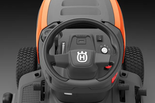 Husqvarna TC 220T Traktorek ogrodowy spalinowy 970727801 970 72 78‑01 Wyściełana kierownica