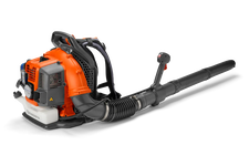 Husqvarna 345BT Dmuchawa do liści spalinowa 970466903 970 46 69‑03 Wygodna wyściełana uprząż z pasem redukującym obciążenie ciała