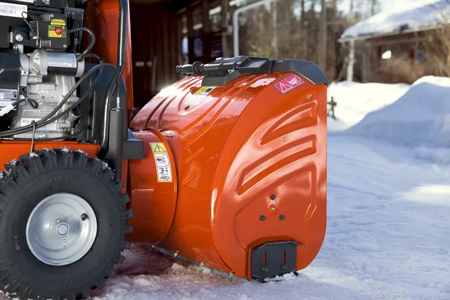 Solidna obudowa podajnika ślimakowego Husqvarna ST230